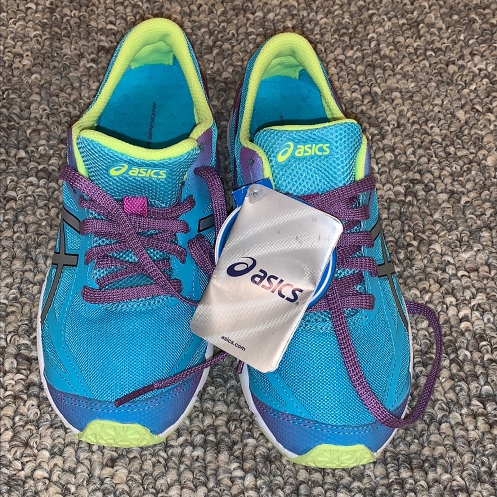 NWT ASICS Gel-Hyper Speed 6 Shoes